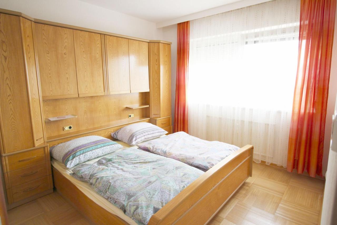 Geraeumige Ferienwohnung Im Zentrum سانت بولتن المظهر الخارجي الصورة