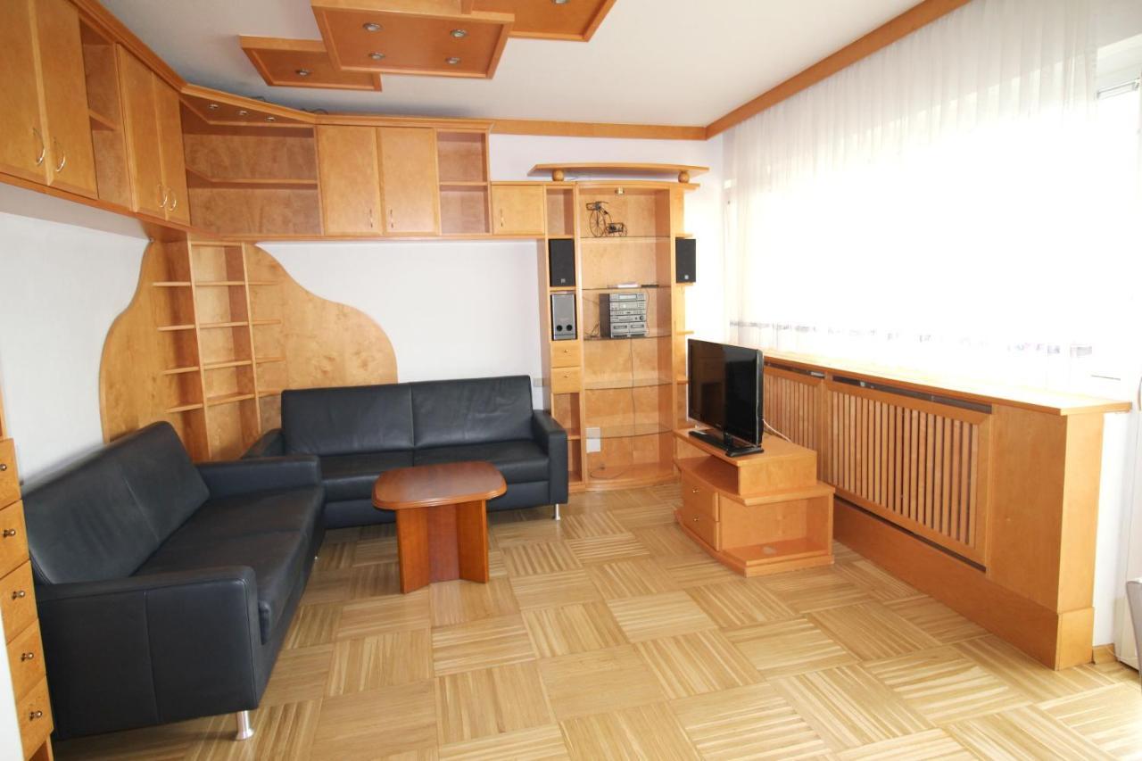 Geraeumige Ferienwohnung Im Zentrum سانت بولتن المظهر الخارجي الصورة